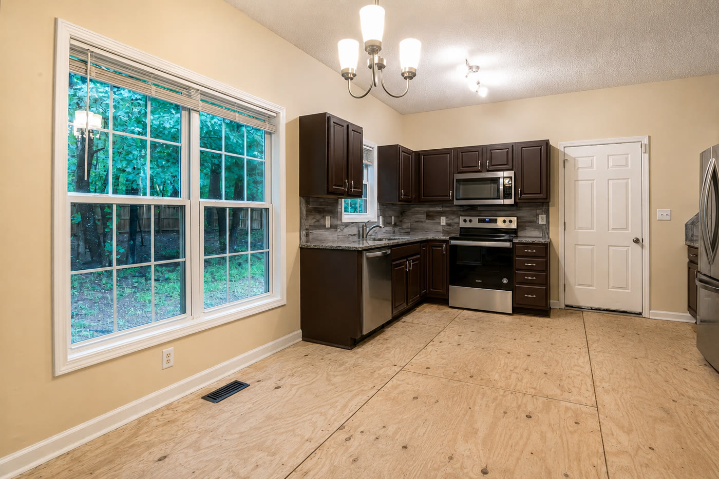 Kitchen vinyl flooring before